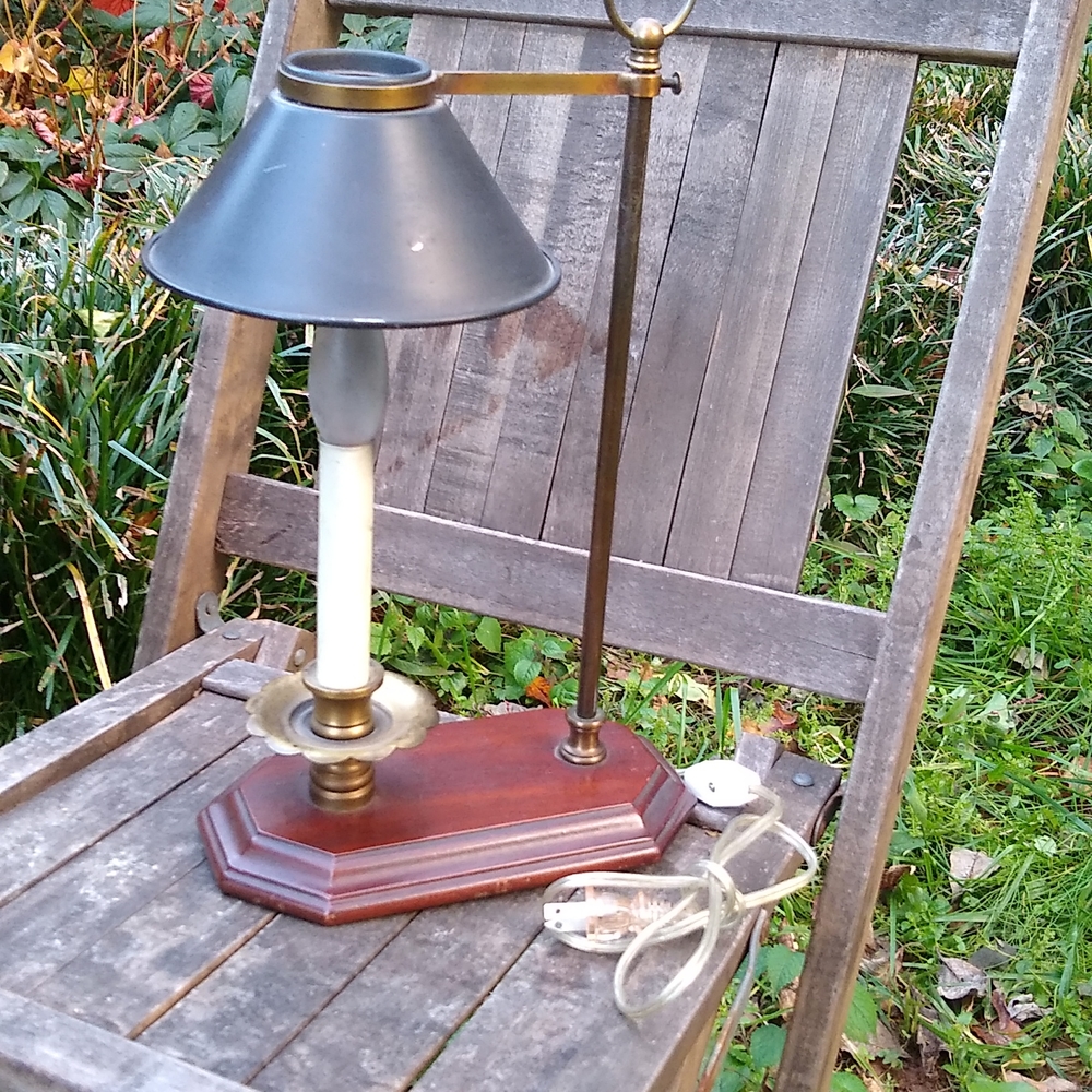 Small Desk Lamp "Ozark" Set Prop